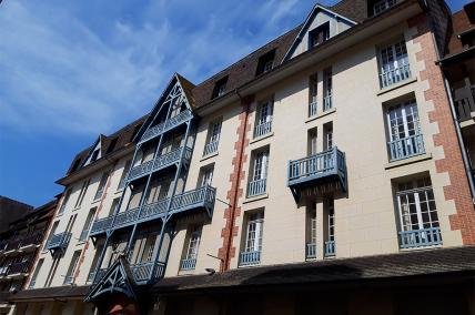 LE CASTEL NORMAND
